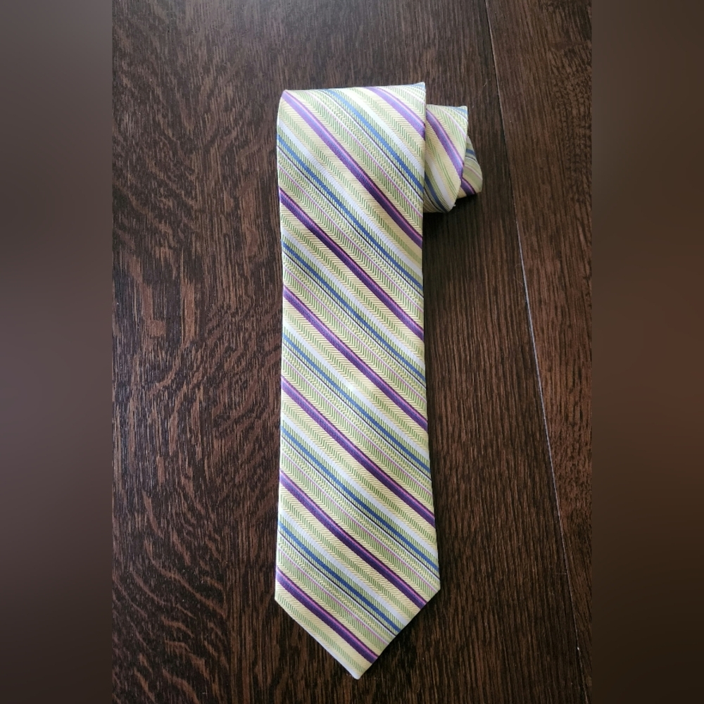 Tommy Hilfiger 👔 Striped Silk Necktie EUC $24